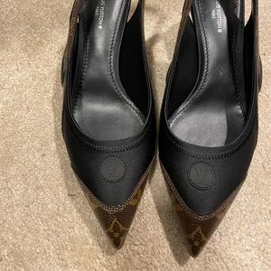 Louis Vuitton arch light sling back pumps. (Shoes)